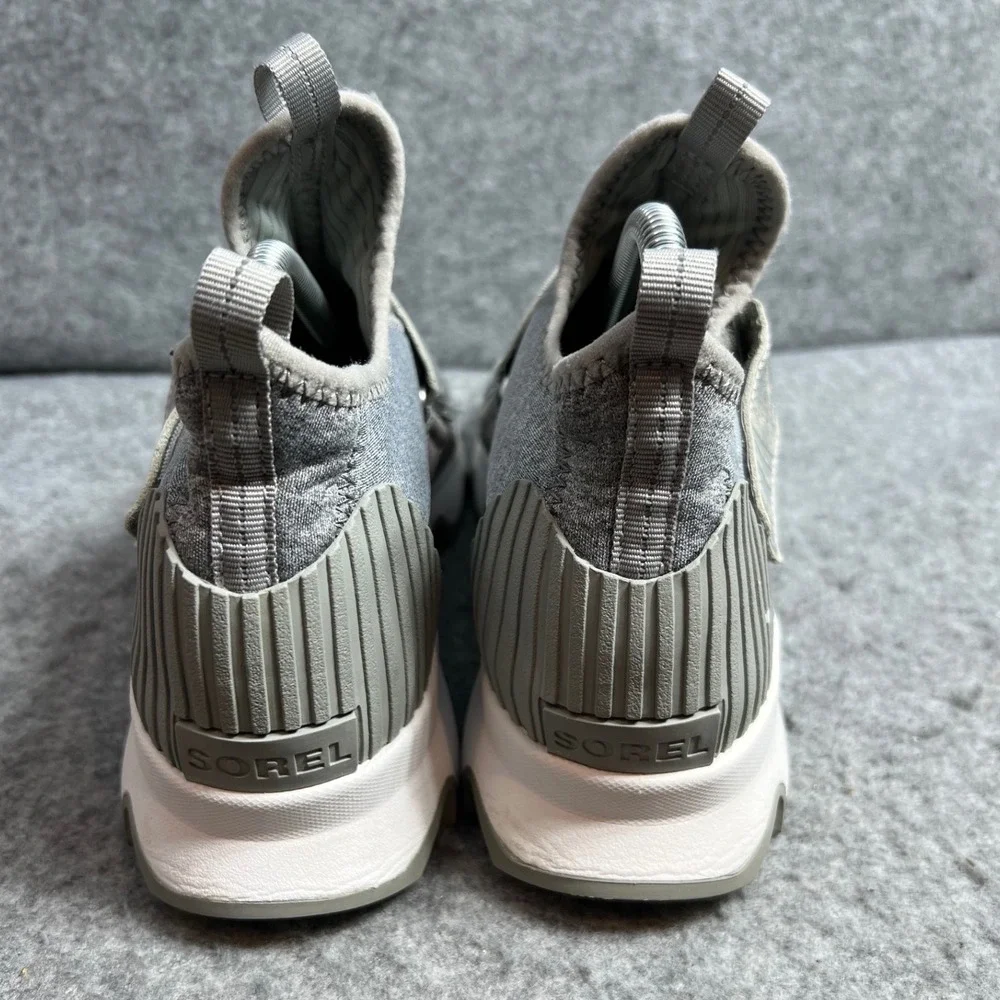 Sorel Kinetic Sneak Grey Metallic Silver Slip On Shoes Sneakers Women Size 9